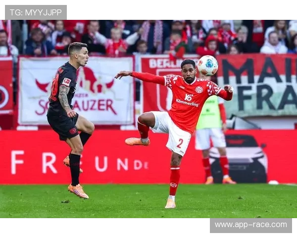 德甲欧战席位争夺模型:勒沃库森、莱比锡概率相近